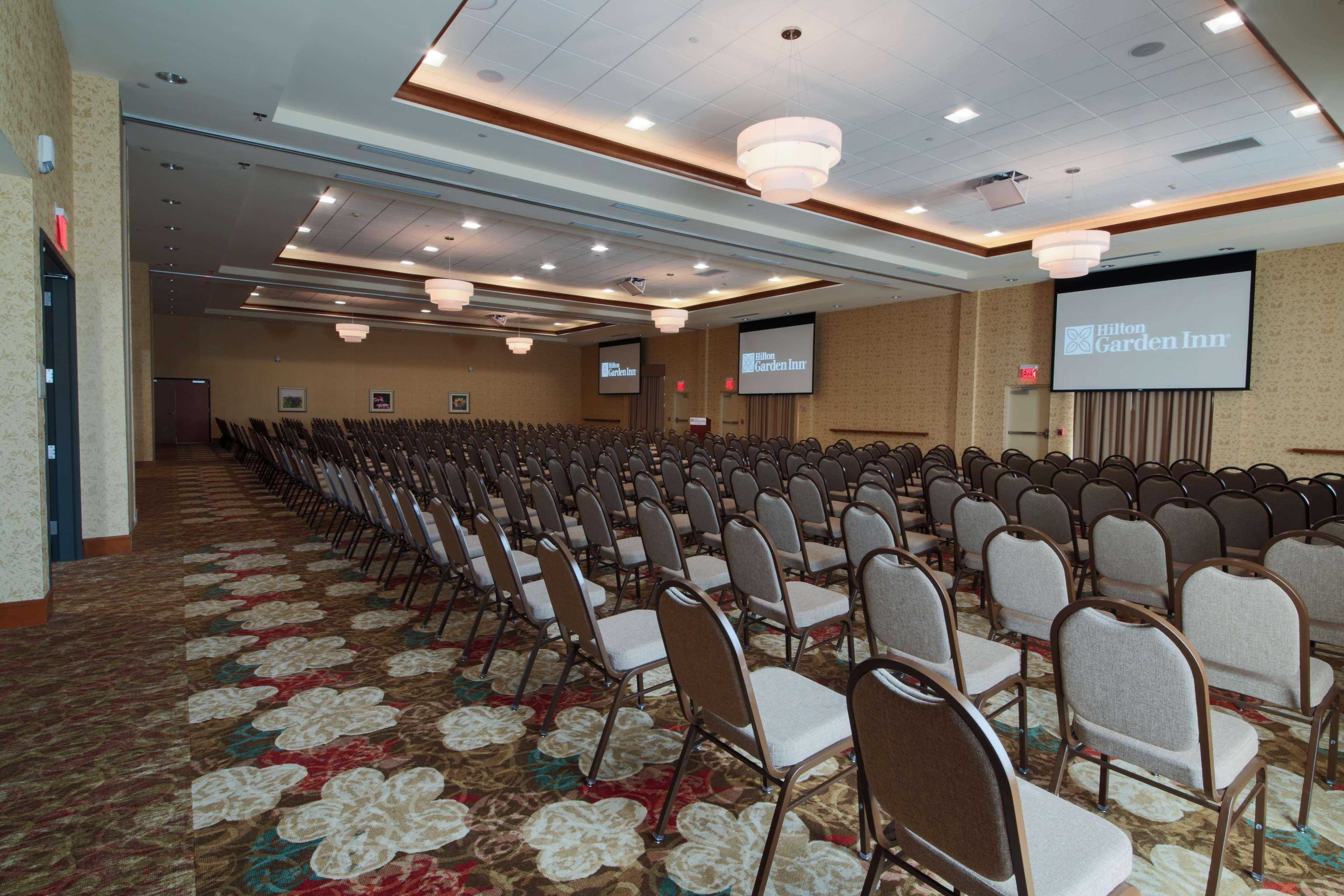 Hilton Garden Inn Cedar Falls Conference Center Exteriér fotografie
