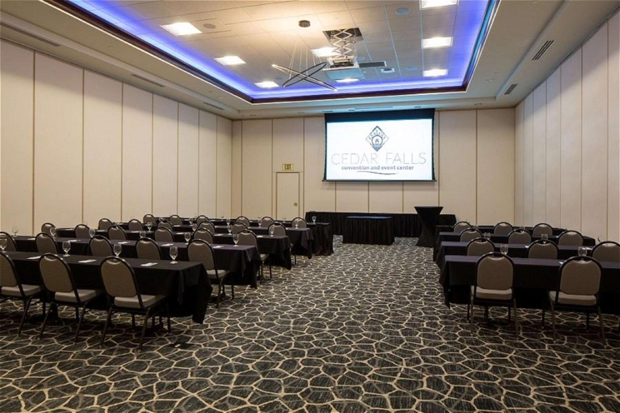 Hilton Garden Inn Cedar Falls Conference Center Exteriér fotografie
