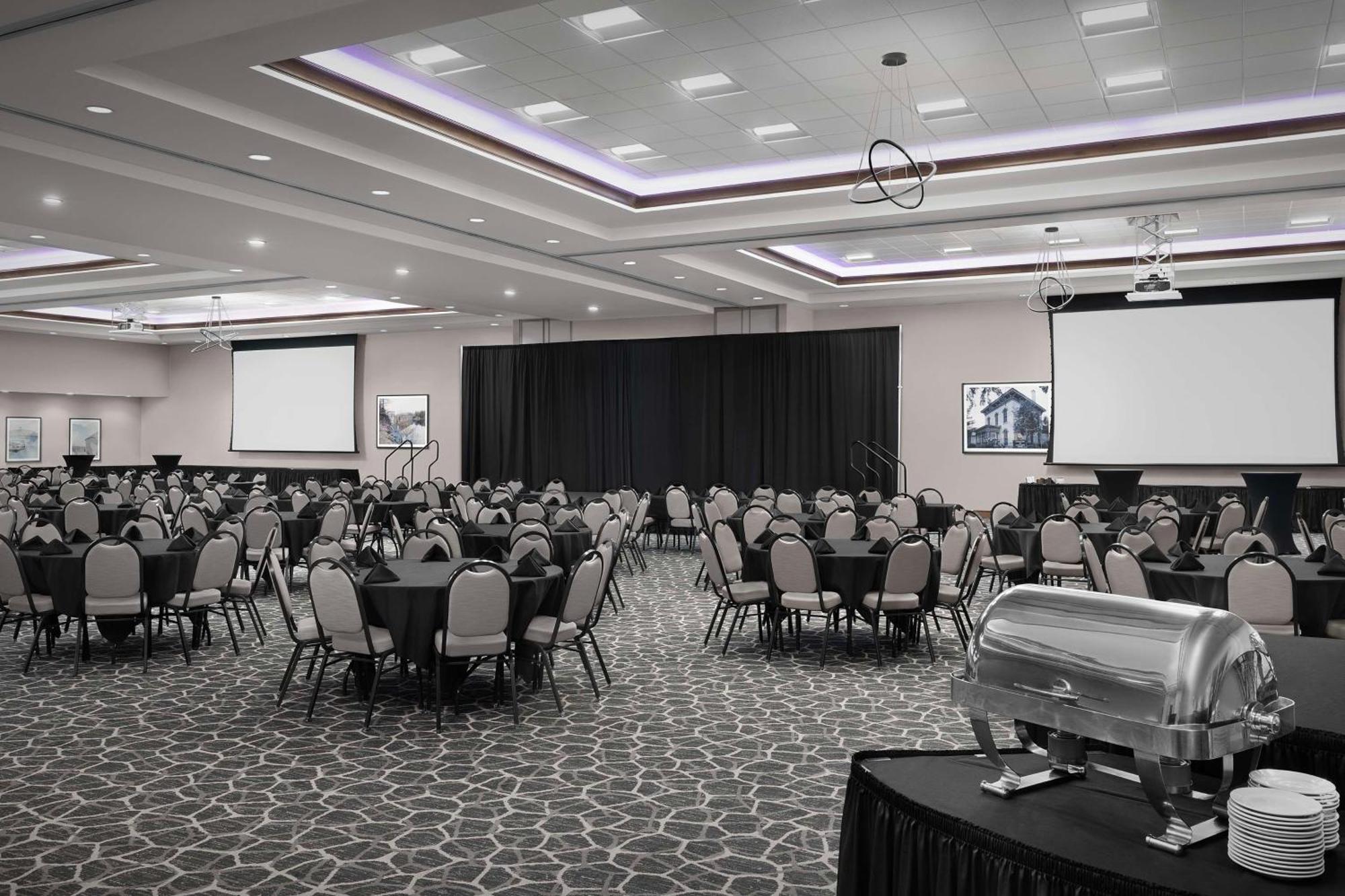 Hilton Garden Inn Cedar Falls Conference Center Exteriér fotografie